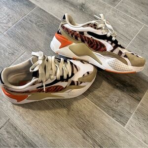 Puma RS-X3 Womens Wildcats
Pale Khaki White Leopard Size US
5 373953-01